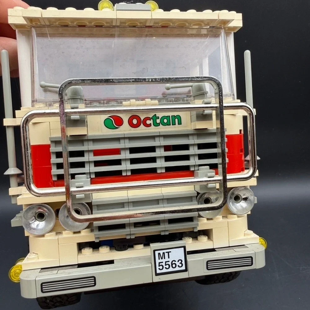 Vintage LEGO Model Team 5563 Racing Truck 1999 Large Octan Diesel Power 90s